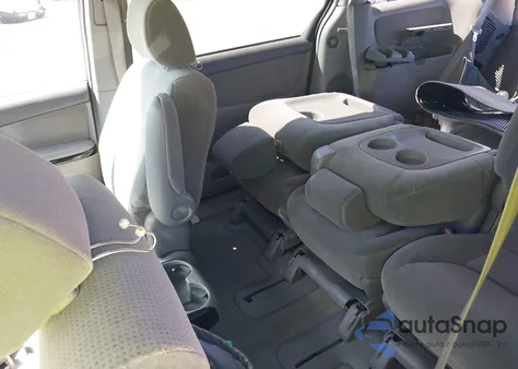 2004 Toyota Sienna Ce/Le from USA, damaged, VIN 5TDZA23C04S078982